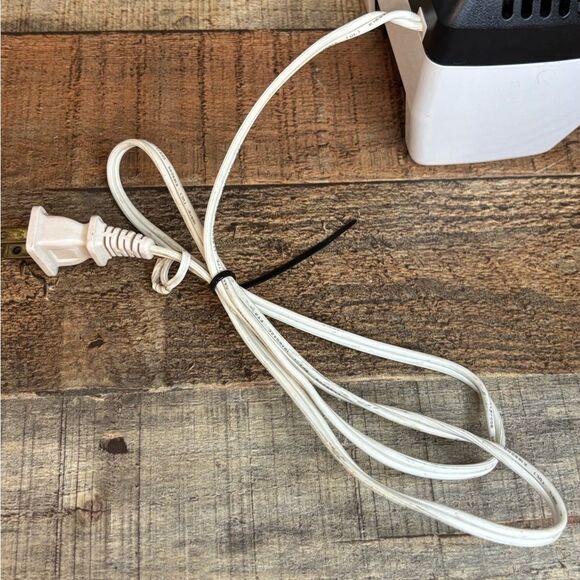 Chef's Choice Diamond Hone Sharpener Model 310 White - TESTED - Picture 8 of 8